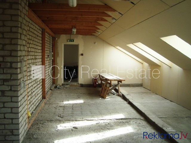 Fasādes māja, renovēta māja, ieeja no ielas un pagalma, kāpņu telpa pēc kosmētiskā Ventspils un Ventspils novads - foto 8
