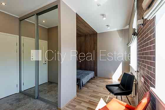 Additional information: http://www.cityreal.lv/en/real-estate/op/423905Renovated building, well-main Rīga