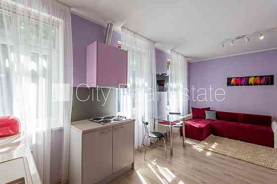 Additional information: http://www.cityreal.lv/en/real-estate/op/429961Front building, well-maintain Rīga