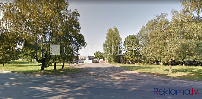 Закрытая территория, территория обнесена бетонным забором, высота въездных Рига - изображение 17