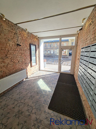 Pagalma ēka, renovēta māja, slēgts pagalms, ieeja no ielas un pagalma, kāpņu telpa pēc Rīga - foto 17