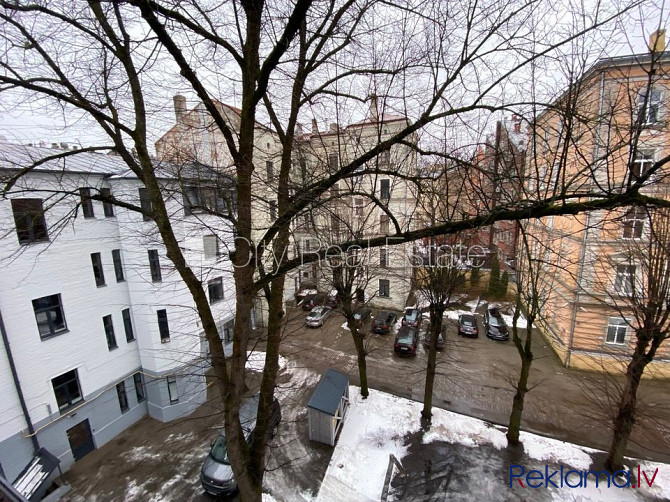Pagalma ēka, renovēta māja, slēgts pagalms, ieeja no ielas un pagalma, kāpņu telpa pēc Rīga - foto 9