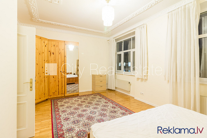 Fasādes māja, renovēta māja, ir lifts, kāpņu telpa pēc kapitālā remonta, guļamistabu Rīga - foto 6