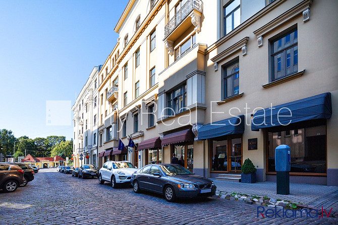 Fasādes māja, ieeja no ielas, ir lifts, balkons, studio tipa, virtuve apvienota ar istabu, Rīga - foto 7