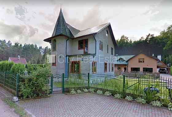 Земля в собственности, частный дом, гостевой дом, благоустроенная озеленённая Jūrmala