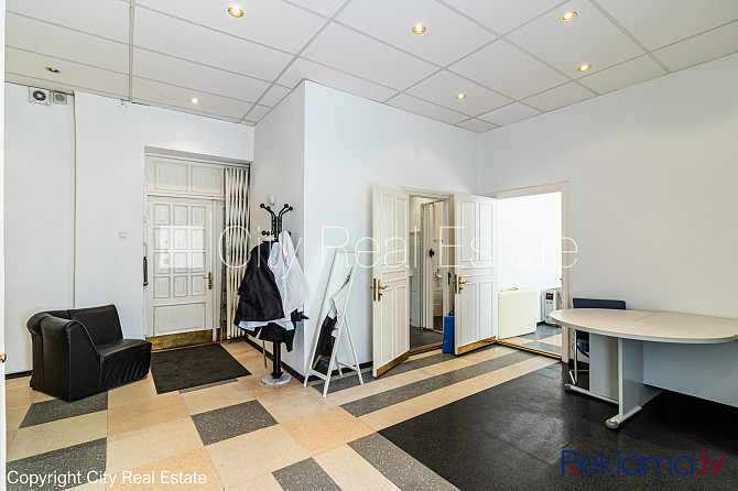 Istabas izolētas, gāzes apkure, sanitārais mezgls atsevišķs, dušas kabīne, ir seifs, Rīga - foto 11