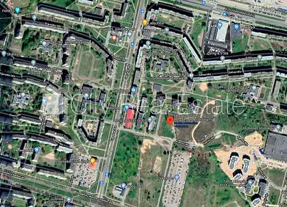 Земля в собственности, количество квартир в здании 128 шт., зеленая территория 5131 Рига