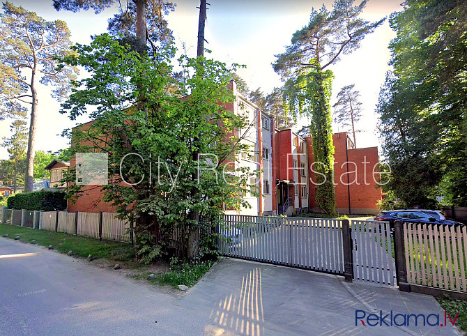 Fasādes māja, ķieģeļu mūra sienas, labiekārtota apzaļumota teritorija, teritorijas Rīga - foto 1