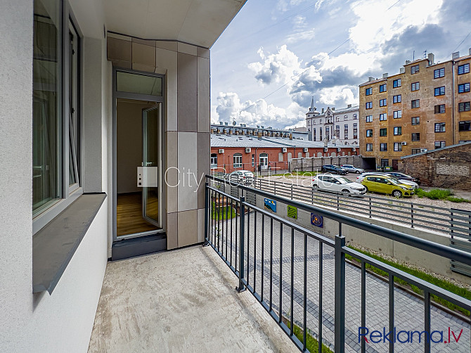 Fasādes māja, vieta automašīnai, ieeja no ielas, luksuss apartamenti , ir lifts, kāpņu telpa Rīga - foto 6