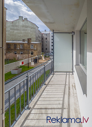 Fasādes māja, vieta automašīnai, ieeja no ielas, luksuss apartamenti , ir lifts, kāpņu telpa Rīga - foto 7