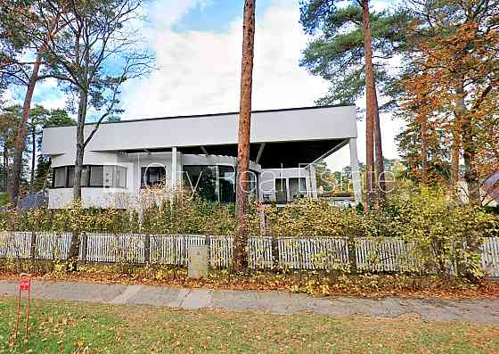Частный дом, новостройка, благоустроенная озеленённая территория 1800 м2, Jūrmala