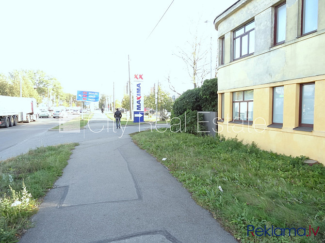 Fasādes māja, ķieģeļu mūra sienas, ieeja no ielas, mājā pieslēgta 3 fāžu Rīga - foto 6