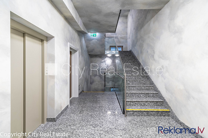 Jaunceltne, iespēja nomāt autostāvvietu, luksuss apartamenti  80 m2, ir lifts, plašs skats no Rīga - foto 19