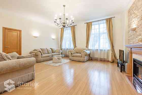 Предлагается к покупке квартира в недавно отремонтированном доме с великолепным Rīga