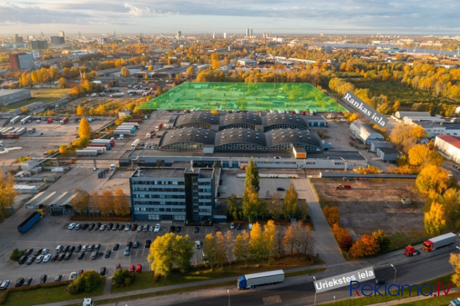 Tiek pārdots regulāras formas zemes gabals Rankas ielā 14 komerciālai apbūvei.  + 45 985 m2; + Rīga - foto 1