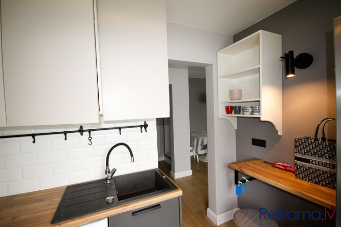 Сдается 3-х комнатная квартира, в тихой части центра Риги.  Квартира светлая, Рига - изображение 1