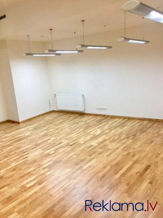 Biroja telpas renovētas jūgendstila ēkas 3.stāvā - a) telpu platība - 75 m2, b) telpas ir Rīga - foto 5