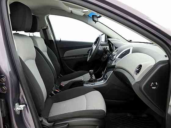 Chevrolet Cruze Comfort Facelift 1.6 91kW Tallina