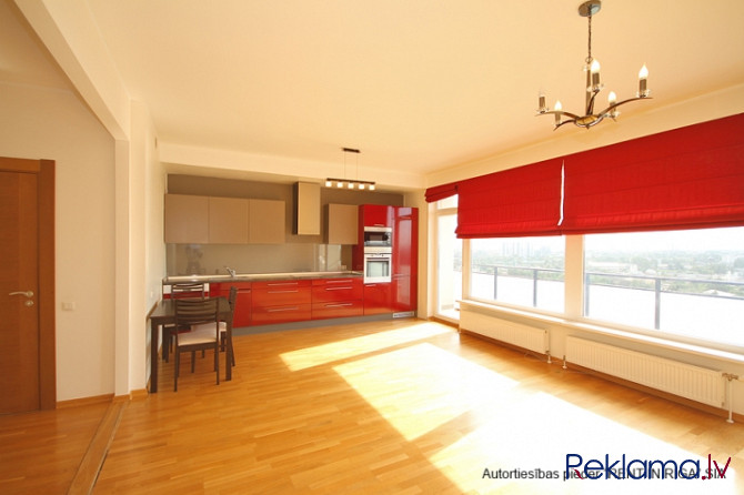 Отличная возможность приобрести светлую и солнечную квартиру на верхнем этаже Рига - изображение 1