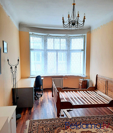 Fasādes māja, renovēta māja, labiekārtota apzaļumota teritorija, bruģēts piebraucamais Rīga - foto 3