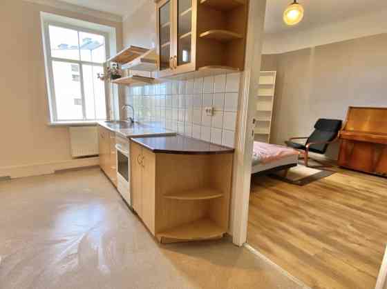Cozy one-room apartment in the center of Riga.  Fully equipped kitchen with all necessary household  Рига