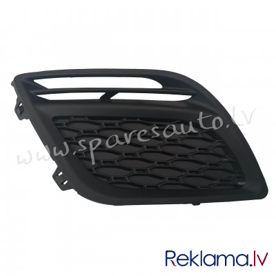 A11523 - Volvo XC60 2008-2013 bumper grill without holes for foglamprs and parktronics, Right - Jaun Рига - изображение 1