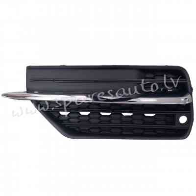A11553 - Volvo XC90 2015- grille with holes for parktronics, with chrome strip black Left - Jauns Pr Рига