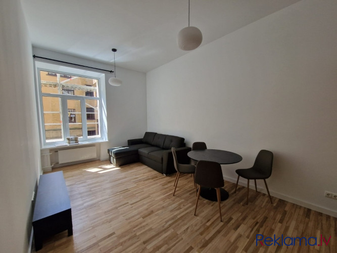 Izīrē 2-istabu dzīvokli, 53 m2 platībā Skolas ielā 13, Rīgā.  Dzīvokļa plānojums sastāv Rīga - foto 1