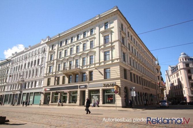 Plašas biroja telpas renovētā un reprezentablā ēkā pie Operas  Telpas izvietotas divos Rīga - foto 3