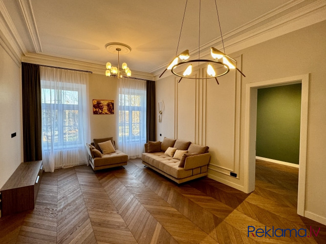 Elegants 4 istabu dzīvoklis Rīgas sirdī!   Augstākās kvalitātes apdares un mūsdienīga Rīga - foto 2