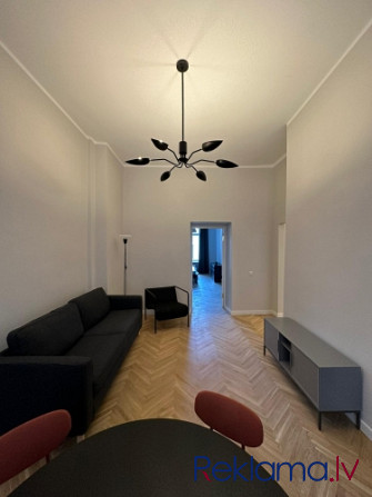 Ilgteriņa īrei pieejams 4-istabu dzīvoklis, renovētā ēkā- Skolas ielā 13.  Dzīvokļa Rīga - foto 5