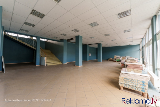Nomai pieejamas tirdzniecības/ biroja telpas Ganību dambī 24D, 815 m2 platībā, renovētā Rīga - foto 11