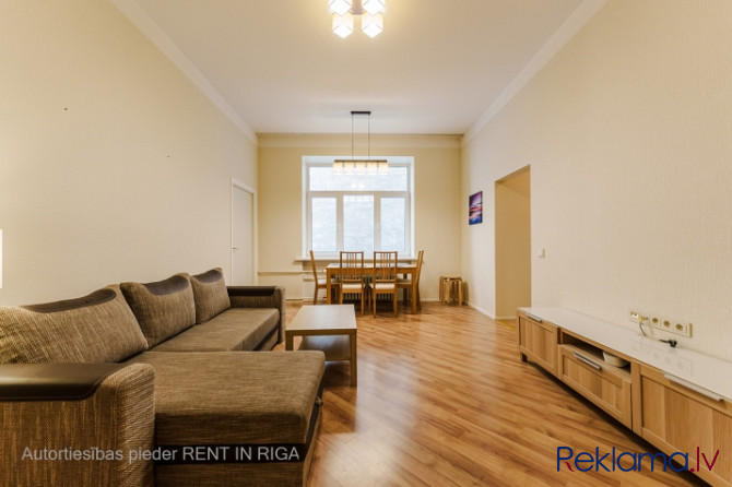 A furnished two-bedroom apartment in the very center of the city, which at the same time allows you  Рига - изображение 10