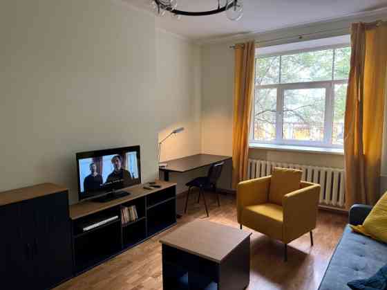 Сдается 2-комнатная квартира в тихом центре, по адресу Ganu iela 3  Просторная и Rīga