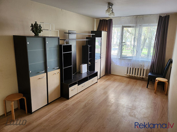 Pārdod 3-istabu dzīvokli Ķengaragā, klusā, zaļā vietā, kur lieliska infrastruktūra: Rīga - foto 1