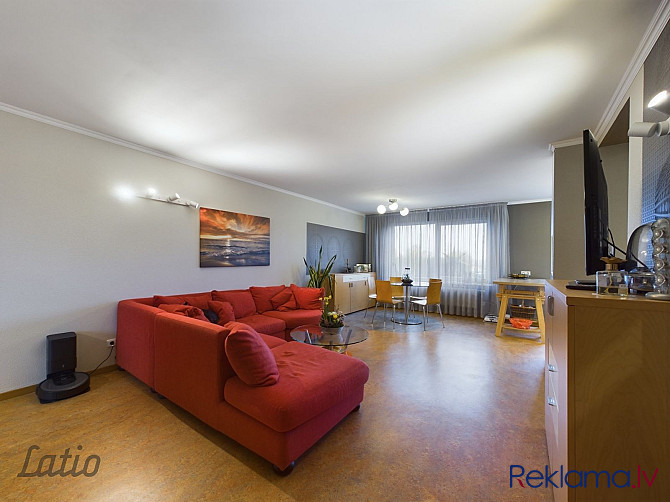 Pārdod modernu 6 istabu divlīmeņu dzīvokli Siguldā.
Dzīvokļa pirmā stāva platība sastāv no halles, v Cигулда - изображение 1