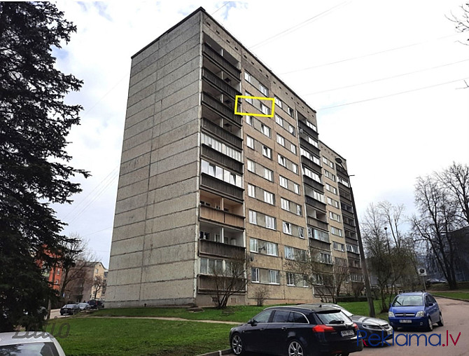 Pārdod 1-istabas dzīvokli pašā Rēzeknes pilsētas centrā, Kr. Valdemāra ielā, 32,70 m2.  9-stāvu māja Резекне и Резекненский край - изображение 1