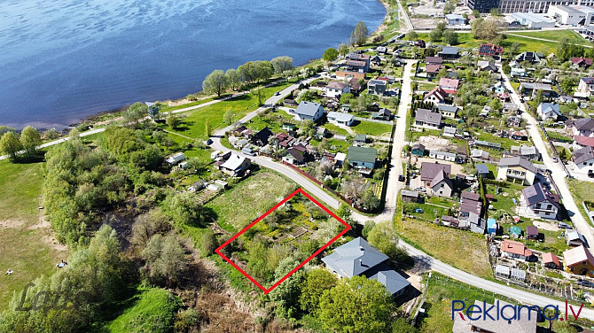 Tiek pārdots zemes gabals ar dārza mājiņu Rīgā, blakus Daugavai, privātmājas būvēšanai. Ir trīs fāžu Рига - изображение 5