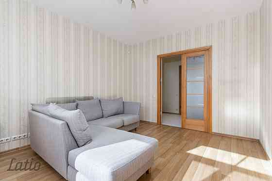 Pārdod mājīgu 3 istabu dzīvokli Teikā ar funkcionālu plānojumu un izcilu atrašanās vietu, nodrošinot Рига