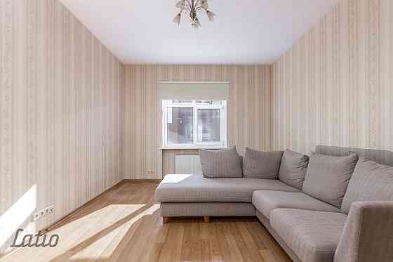 Pārdod mājīgu 3 istabu dzīvokli Teikā ar funkcionālu plānojumu un izcilu atrašanās vietu, nodrošinot Рига