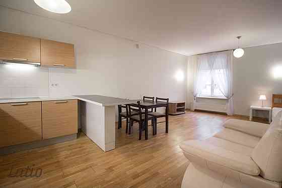 Iegādei pieejami dzīvokļi renovētā jūgendstila namā Kalpaka Residence Rīgas klusajā centrā, kas atro Rīga