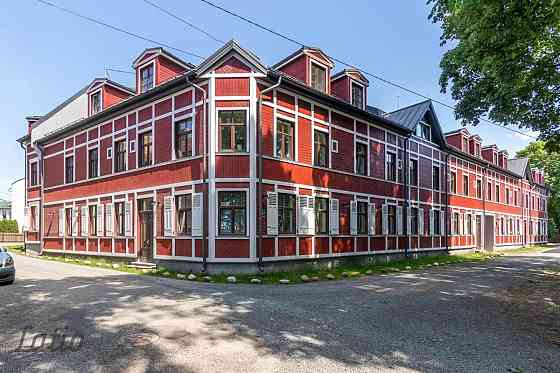 Pārdod 3 istabu dzīvokli Āgenskalnā.

Dzīvoklis ir pieejams ar pilno apdari, kuras veidošanas proces Rīga
