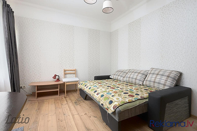 Ilgtermiņā tiek izīrēta 1 istaba (20 m2) privātīpašumā pirmajā stāvā. Istabas aprīkojums:  gulta, sk Рига - изображение 1