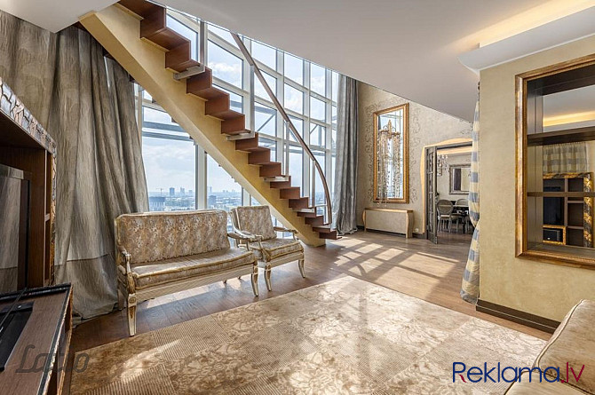 Pārdod unikālu 3-istabu penthouse dzīvokli ar labāko panorāmas skatu Rīgā, kas atrodas projektā "Ska Рига - изображение 1