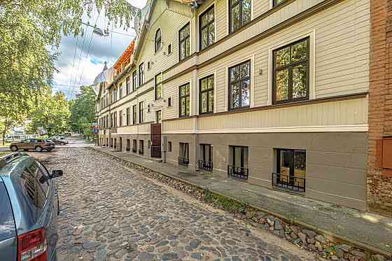 Pārdod pilnībā dzīvošanai gatavu dzīvokli tikko renovētā mājā Āgenskalnā blakus Friča Brīvzemnieka p Rīga