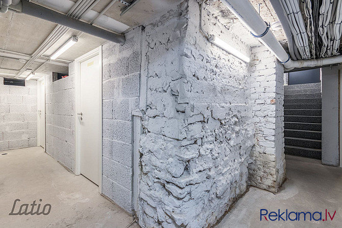 Pilnībā renovētā piecstāvu namā Rīgas centrā, Aleksandra Čaka iela 123, tiek piedāvātas komerctelpas Рига - изображение 3