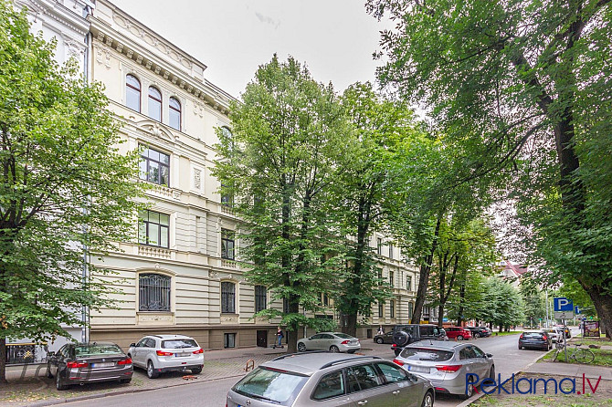 Pārdod dzīvokļa īpašumu, kurš fiziski ir sadalīts divos dzīvokļos. Juridiskais status Rīga - foto 1