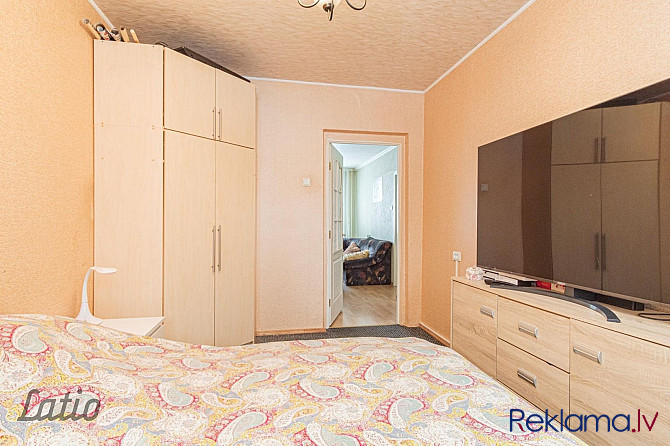 Pārdošanā 4-istabu dzīvoklis Zolitūdē. Tas sastāv no priekštelpas, trīs izolētām Rīga - foto 5