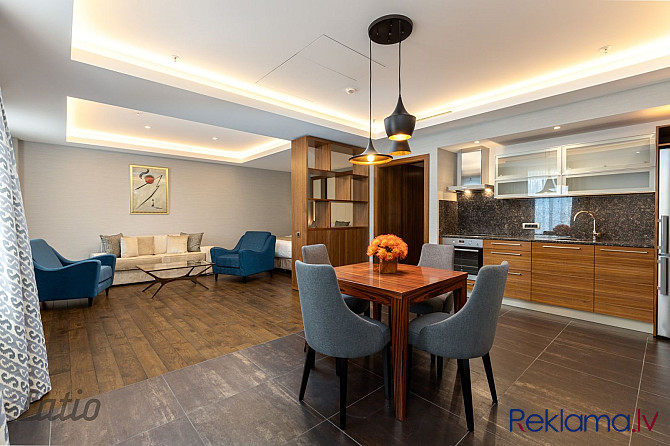 Tagad Tev ir iespēja īrēt luksus klases dzīvokli un dzīvot īpaši ekskluzīvā mājoklī pašā Rīgas sirdī Рига - изображение 2