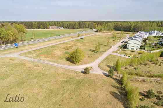 Pārdod apbūves zemi darījumu un komercapbūves  teritorijā.
Jauktas centra apbūves teritorija (JC2),  Rīgas rajons